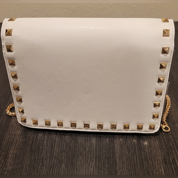 Purse - Picture 2 of 2